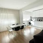 Modern Cloud 5 - Amadora *
