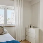 Modern Cloud 5 - Amadora