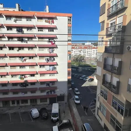 Modern Cloud 5 - Amadora *