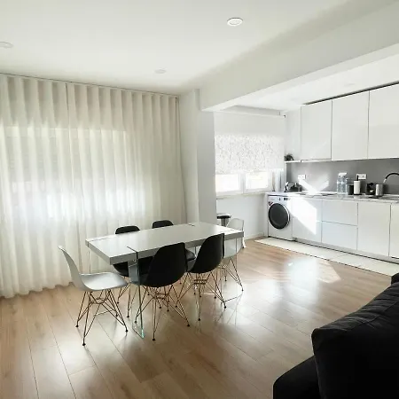 Modern Cloud 5 - Amadora *