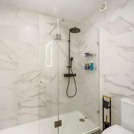 Apartment Modern Cloud 5 - Amadora *