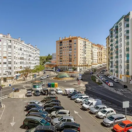 Modern Cloud 5 - Amadora
