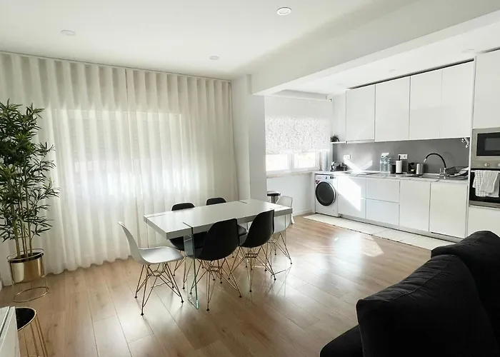 Modern Cloud 5 - Amadora *